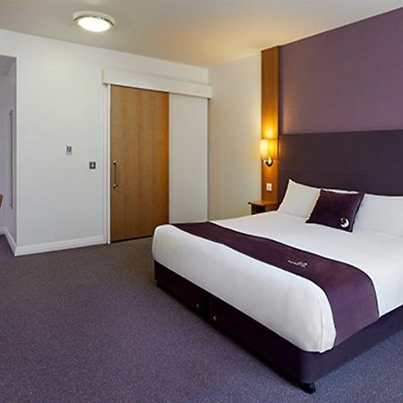 Premier Inn Warrington South エクステリア 写真